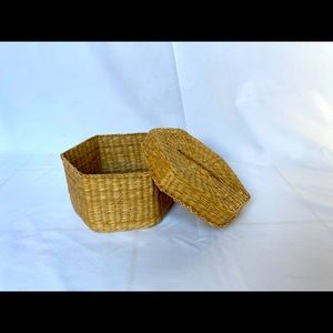 Boho Woven Basket w/lid,